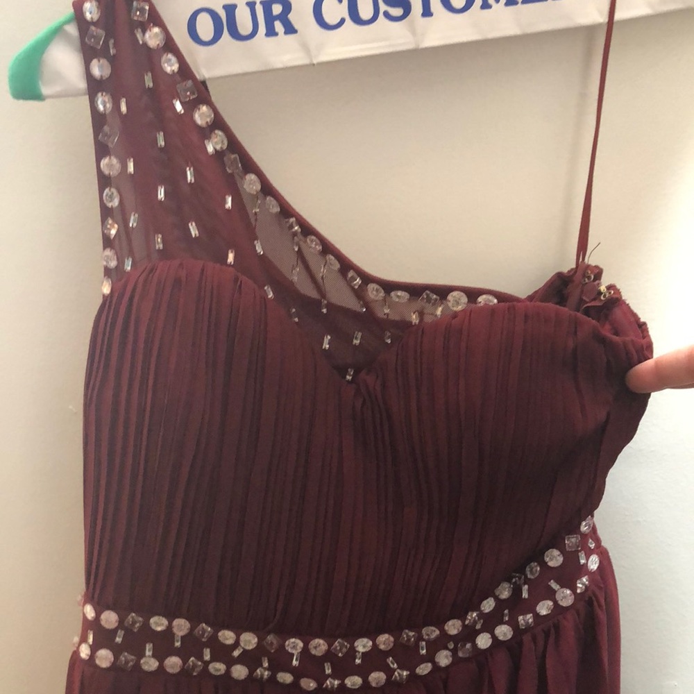 Gorgeous dress. Burgundy/maroon